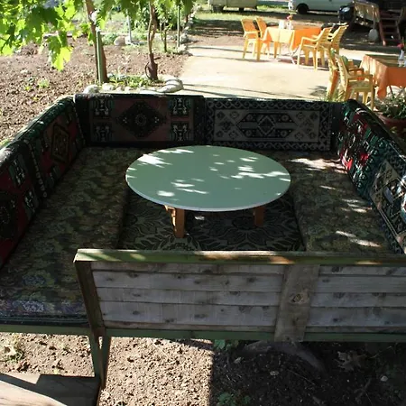 Garden Πανσιόν