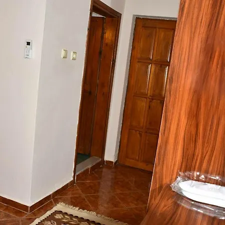 Garden Guest house 2*